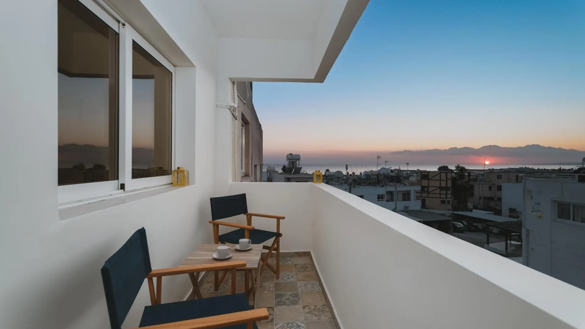 Modern Seaview Apartment In The Heart Of Agia Napa